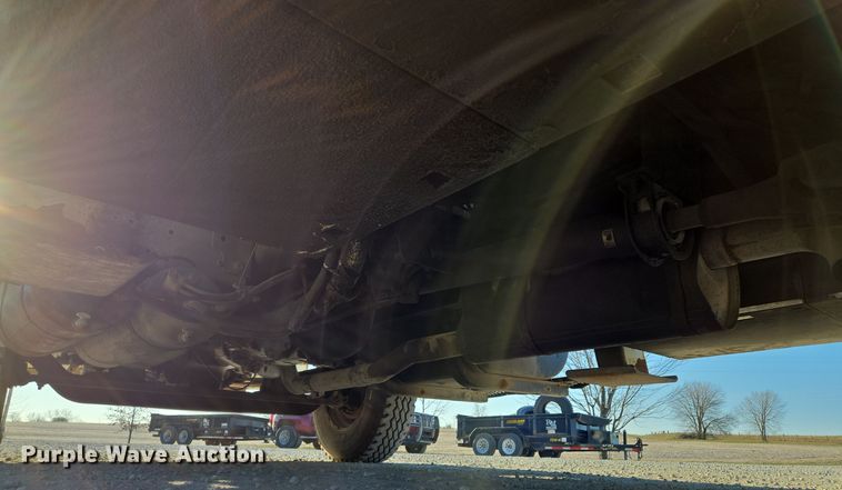 image for item EQ3668 2005 International 4300 digger derrick truck