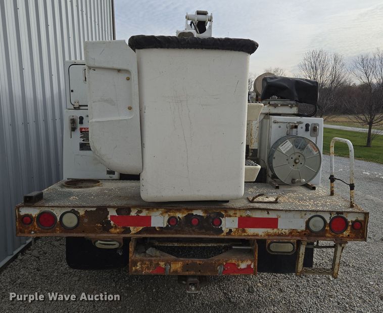 image for item EQ3670 2009 Dodge  Ram 5500HD bucket truck