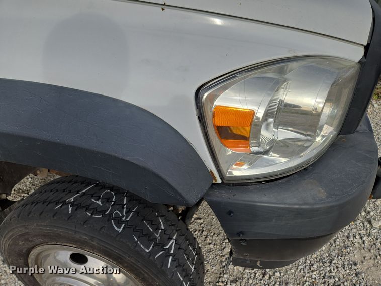 image for item EQ3670 2009 Dodge  Ram 5500HD bucket truck