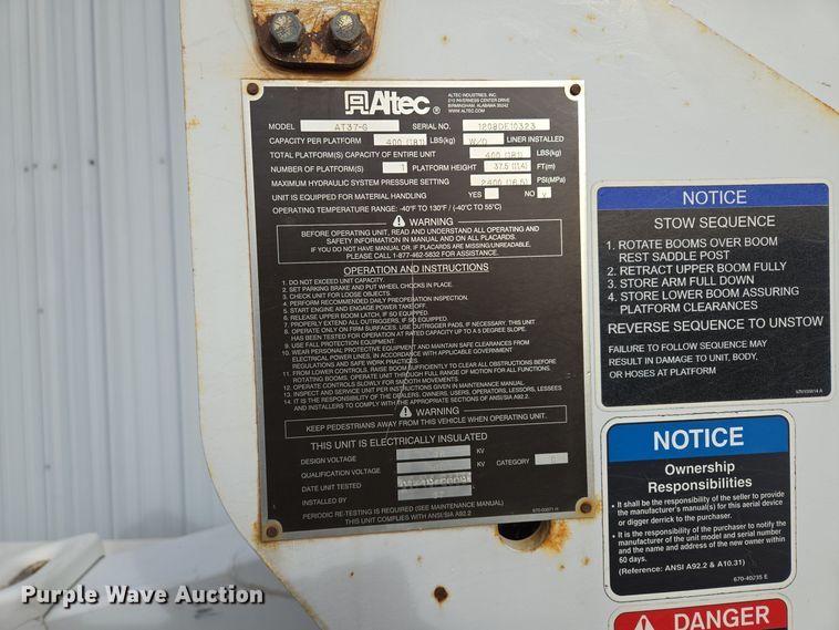 image for item EQ3670 2009 Dodge  Ram 5500HD bucket truck