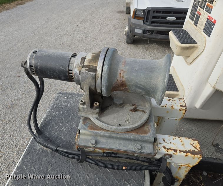 image for item EQ3670 2009 Dodge  Ram 5500HD bucket truck