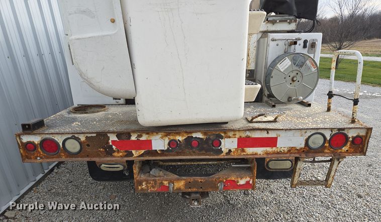 image for item EQ3670 2009 Dodge  Ram 5500HD bucket truck