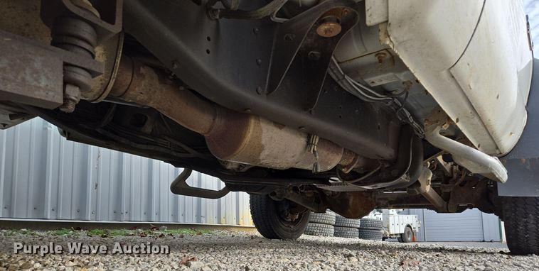 image for item EQ3670 2009 Dodge  Ram 5500HD bucket truck