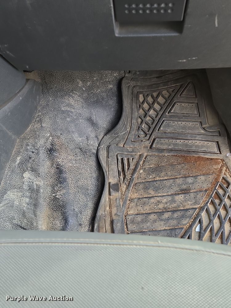 image for item EQ3670 2009 Dodge  Ram 5500HD bucket truck