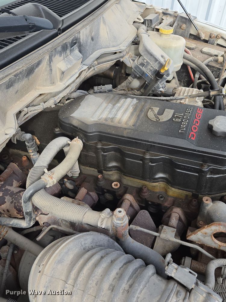 image for item EQ3670 2009 Dodge  Ram 5500HD bucket truck