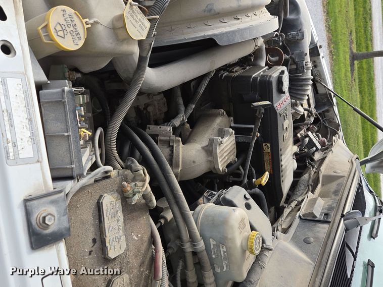 image for item EQ3670 2009 Dodge  Ram 5500HD bucket truck