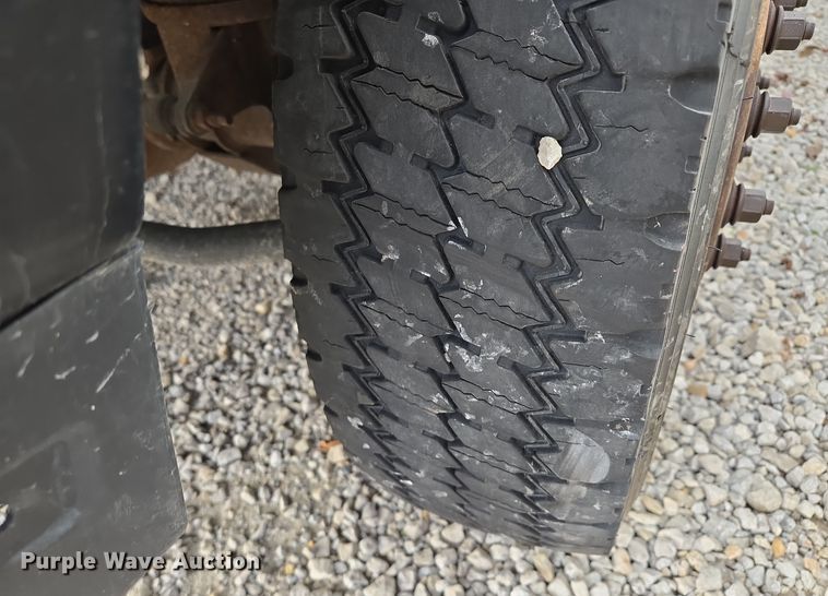 image for item EQ3670 2009 Dodge  Ram 5500HD bucket truck