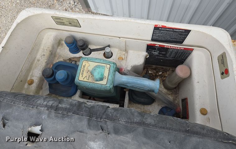 image for item EQ3671 2005 Ford  F550 Super Duty XL   bucket truck