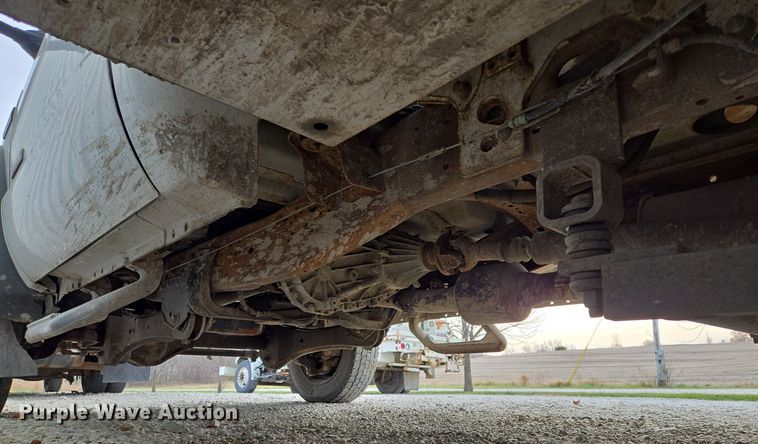 image for item EQ3671 2005 Ford  F550 Super Duty XL   bucket truck