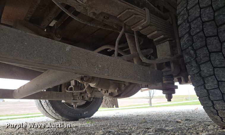 image for item EQ3671 2005 Ford  F550 Super Duty XL   bucket truck