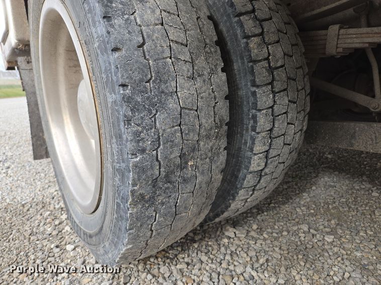 image for item EQ3671 2005 Ford  F550 Super Duty XL   bucket truck