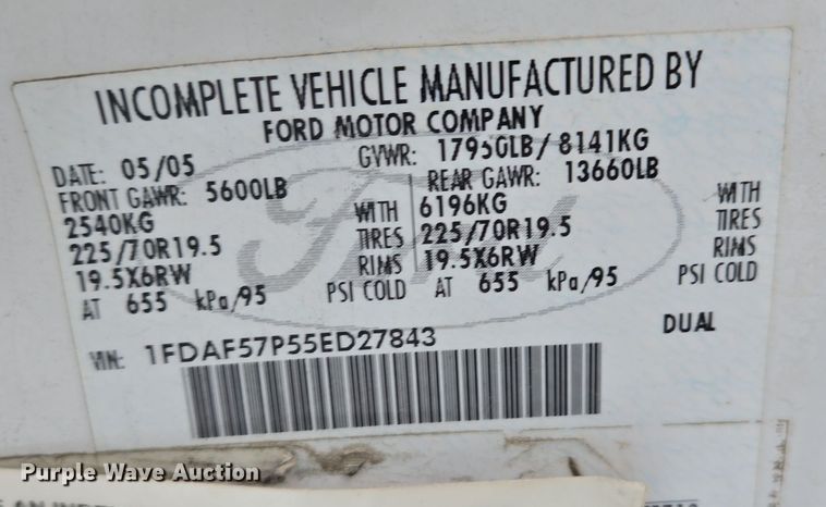 image for item EQ3671 2005 Ford  F550 Super Duty XL   bucket truck