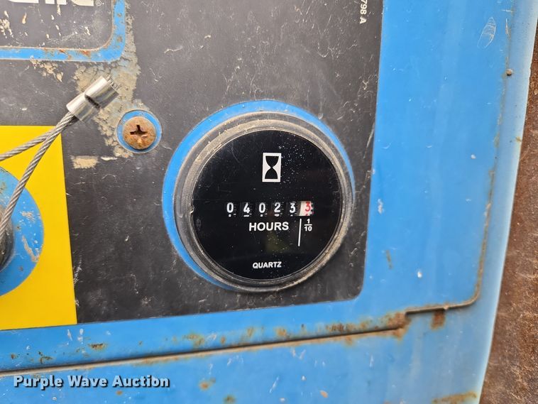 image for item EQ3680 2004 Genie  5390RT scissor lift