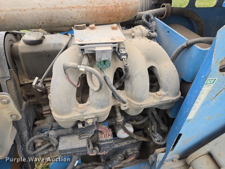 image for item EQ3680 2004 Genie  5390RT scissor lift