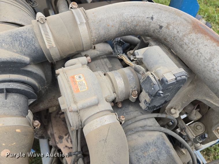 image for item EQ3680 2004 Genie  5390RT scissor lift