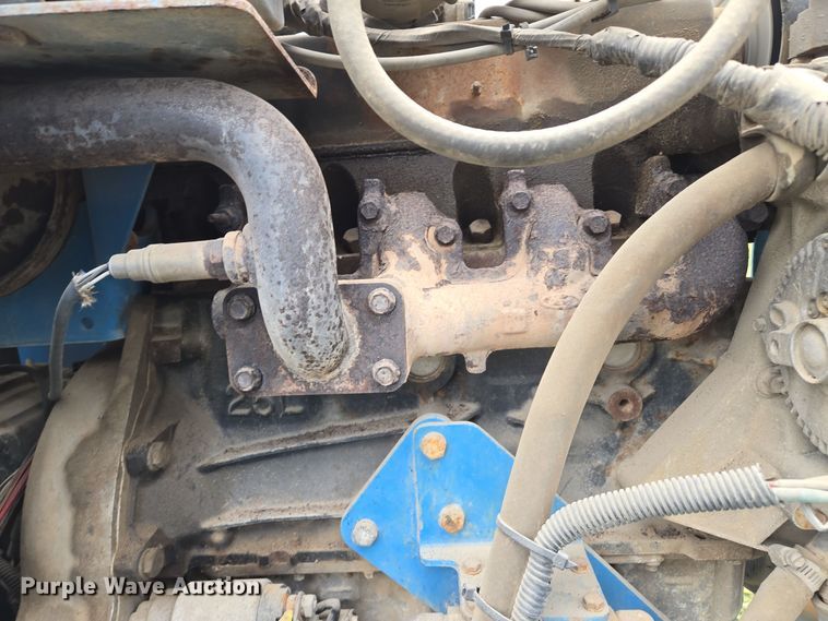 image for item EQ3680 2004 Genie  5390RT scissor lift