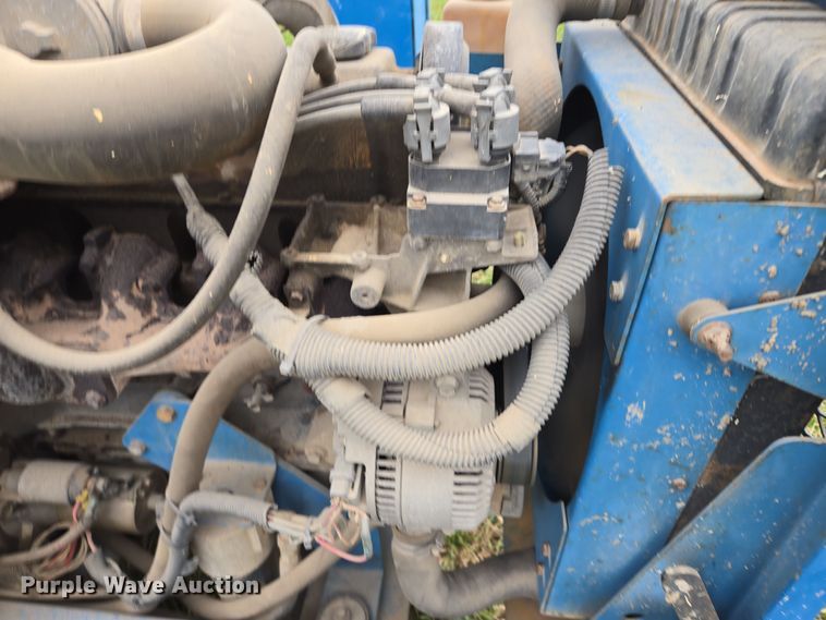 image for item EQ3680 2004 Genie  5390RT scissor lift