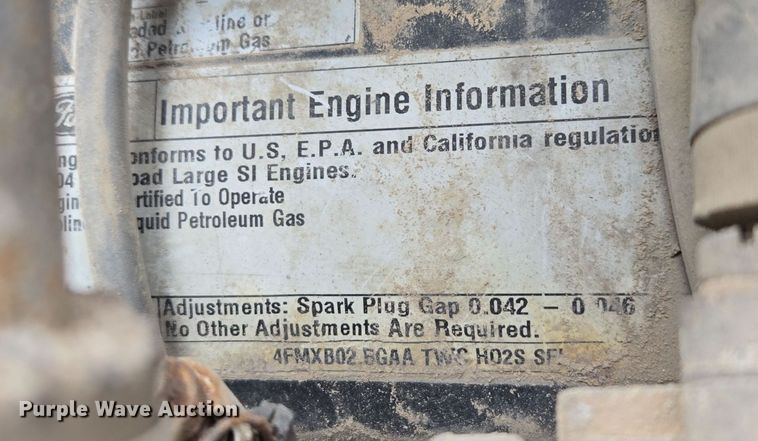 image for item EQ3680 2004 Genie  5390RT scissor lift