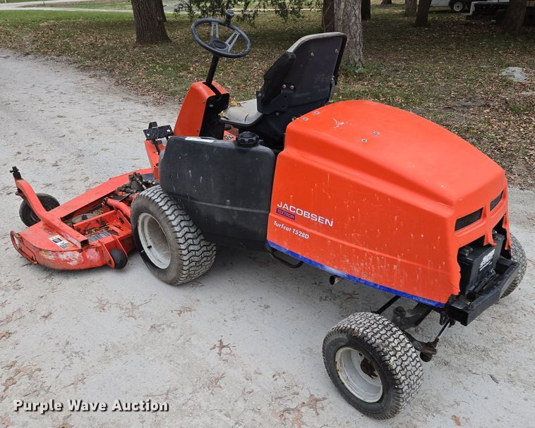 image for item EQ3681 1968 Jacobsen  T528D lawn mower