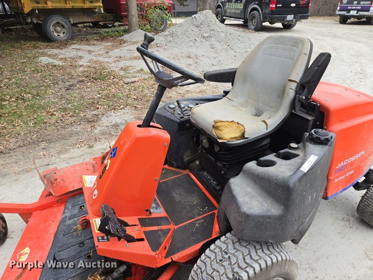 image for item EQ3681 1968 Jacobsen  T528D lawn mower