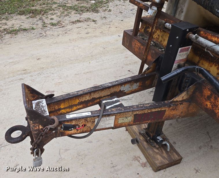 image for item EQ3683 Vac-Tron PMD-800 vacuum trailer