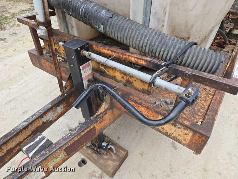 image for item EQ3683 Vac-Tron PMD-800 vacuum trailer