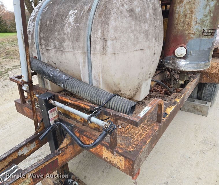 image for item EQ3683 Vac-Tron PMD-800 vacuum trailer