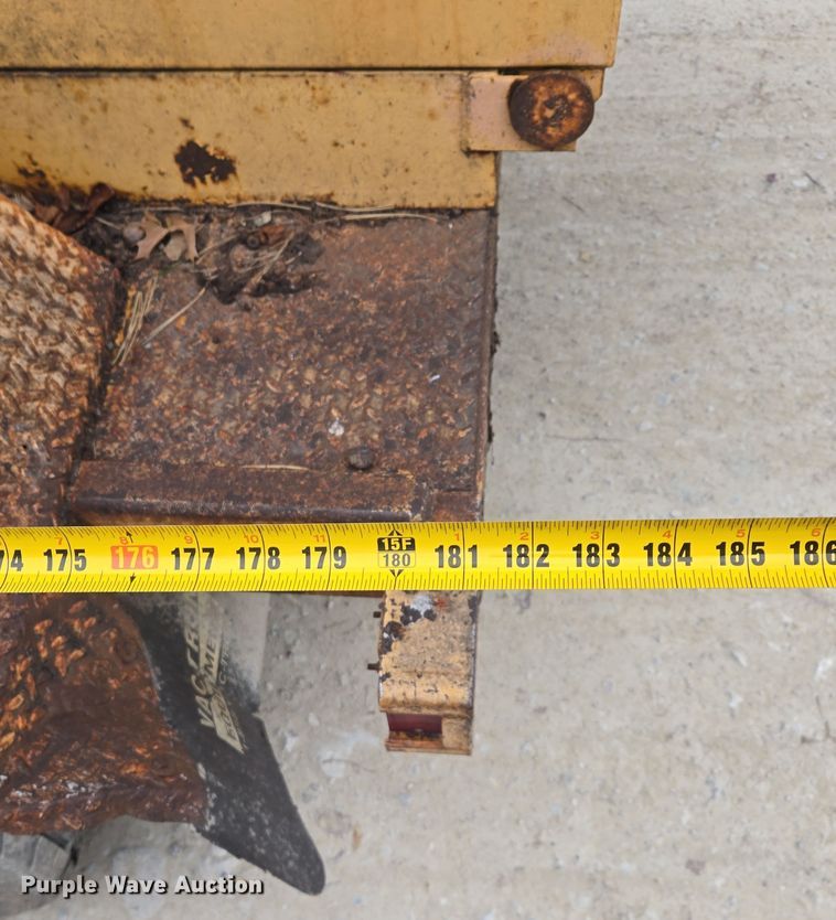 image for item EQ3683 Vac-Tron PMD-800 vacuum trailer