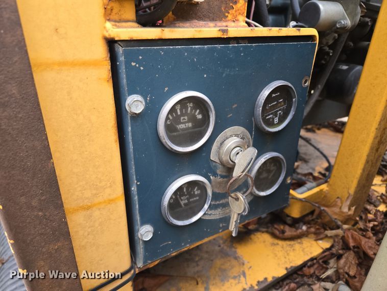 image for item EQ3683 Vac-Tron PMD-800 vacuum trailer