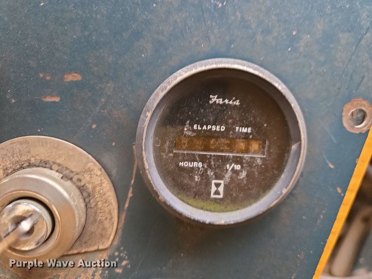 image for item EQ3683 Vac-Tron PMD-800 vacuum trailer