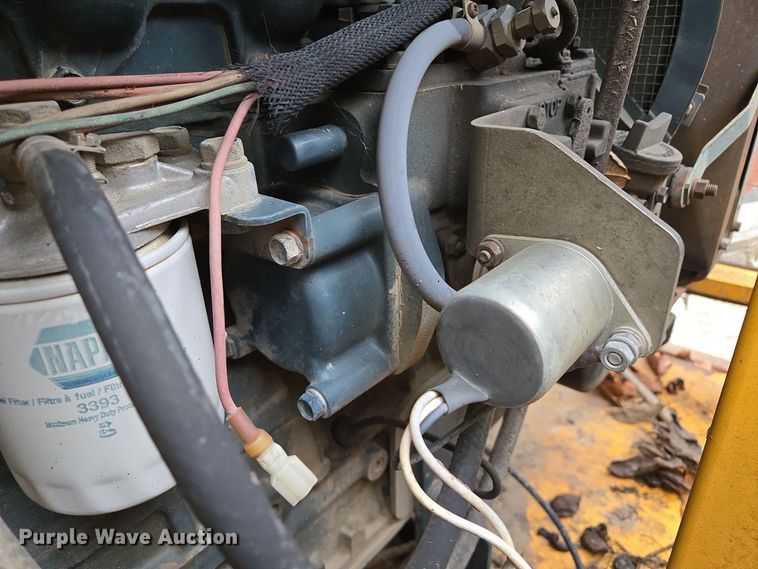 image for item EQ3683 Vac-Tron PMD-800 vacuum trailer