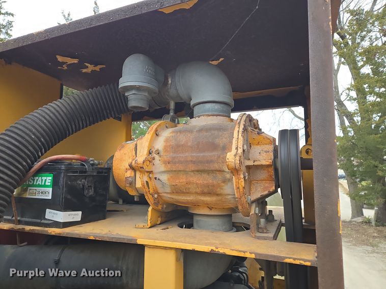 image for item EQ3683 Vac-Tron PMD-800 vacuum trailer