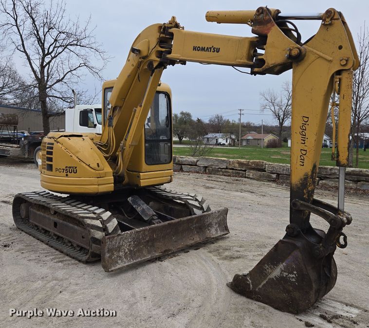 image for item EQ3685 Komatsu  PC75UU-2 mini excavator