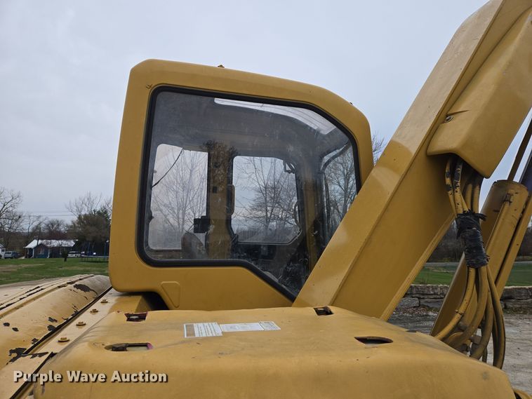 image for item EQ3685 Komatsu  PC75UU-2 mini excavator