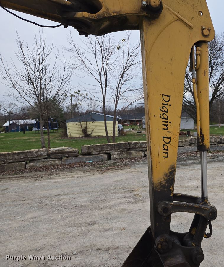 image for item EQ3685 Komatsu  PC75UU-2 mini excavator