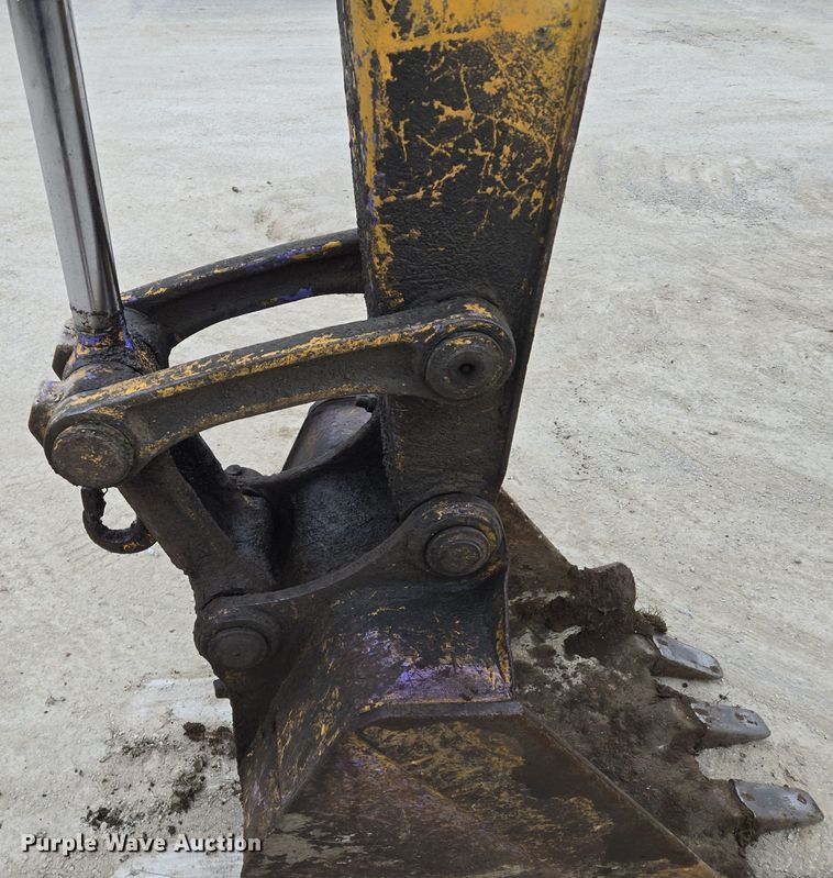 image for item EQ3685 Komatsu  PC75UU-2 mini excavator