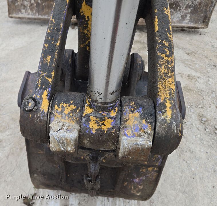 image for item EQ3685 Komatsu  PC75UU-2 mini excavator