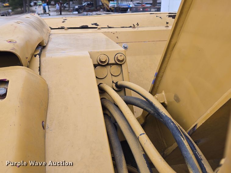 image for item EQ3685 Komatsu  PC75UU-2 mini excavator