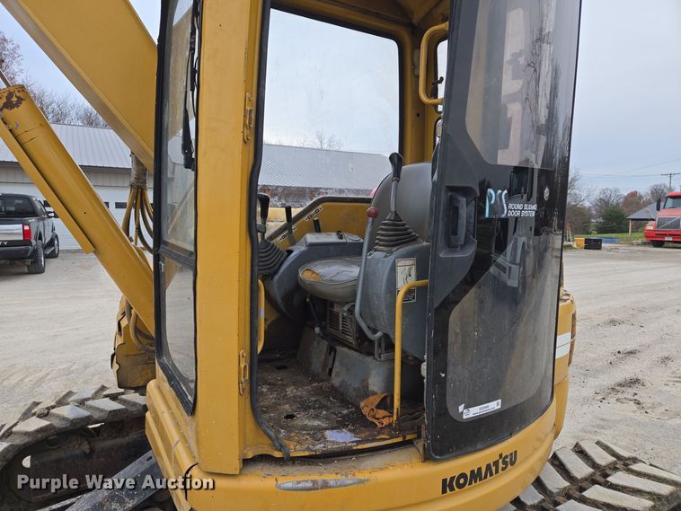 image for item EQ3685 Komatsu  PC75UU-2 mini excavator