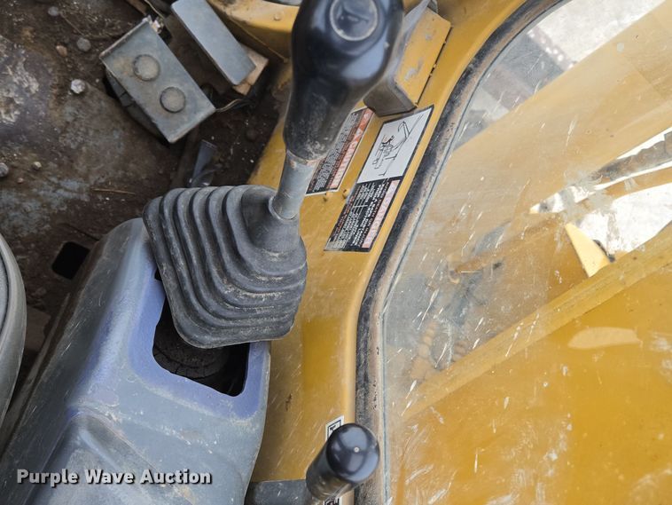 image for item EQ3685 Komatsu  PC75UU-2 mini excavator