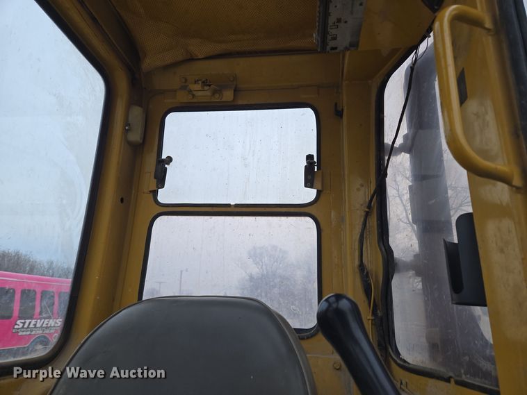 image for item EQ3685 Komatsu  PC75UU-2 mini excavator