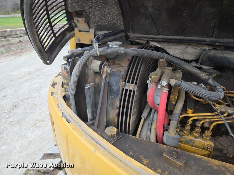 image for item EQ3685 Komatsu  PC75UU-2 mini excavator