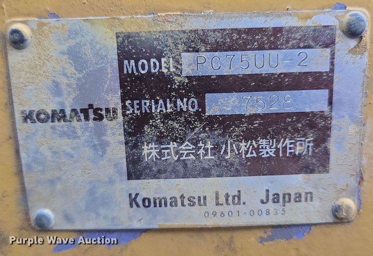 image for item EQ3685 Komatsu  PC75UU-2 mini excavator