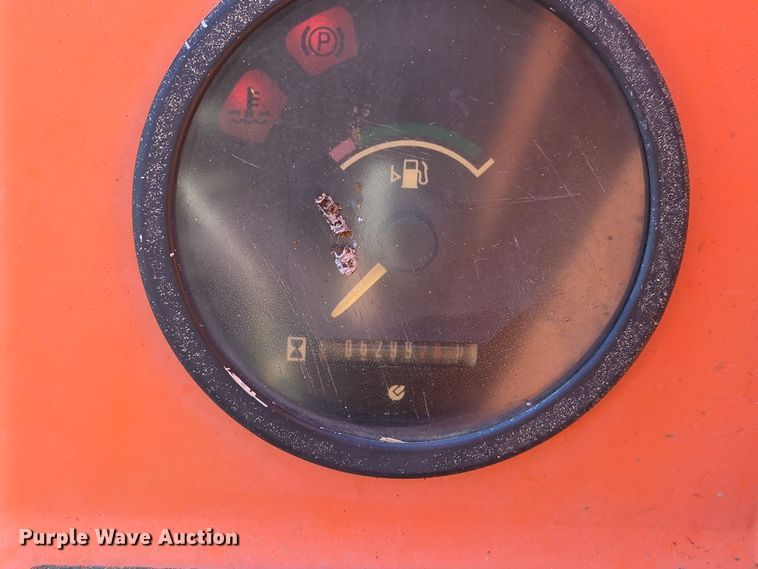 image for item EQ3686 2006 Sky Trak 8042 telehandler