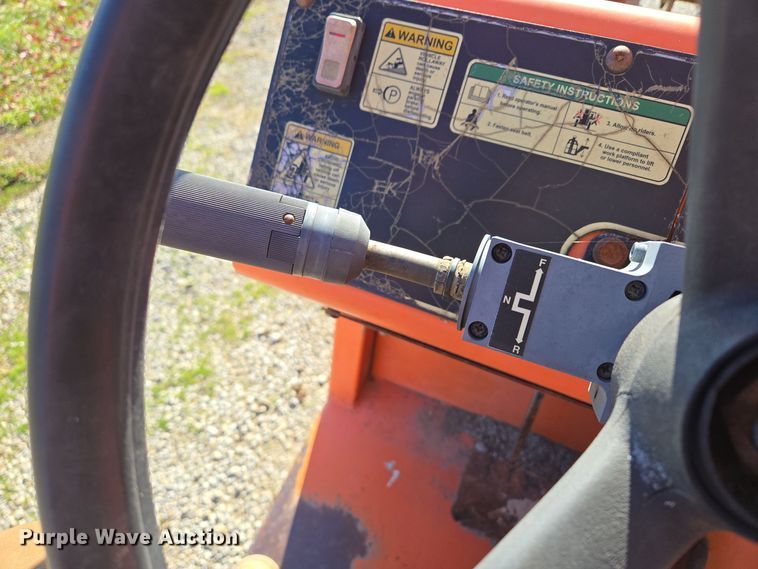 image for item EQ3686 2006 Sky Trak 8042 telehandler