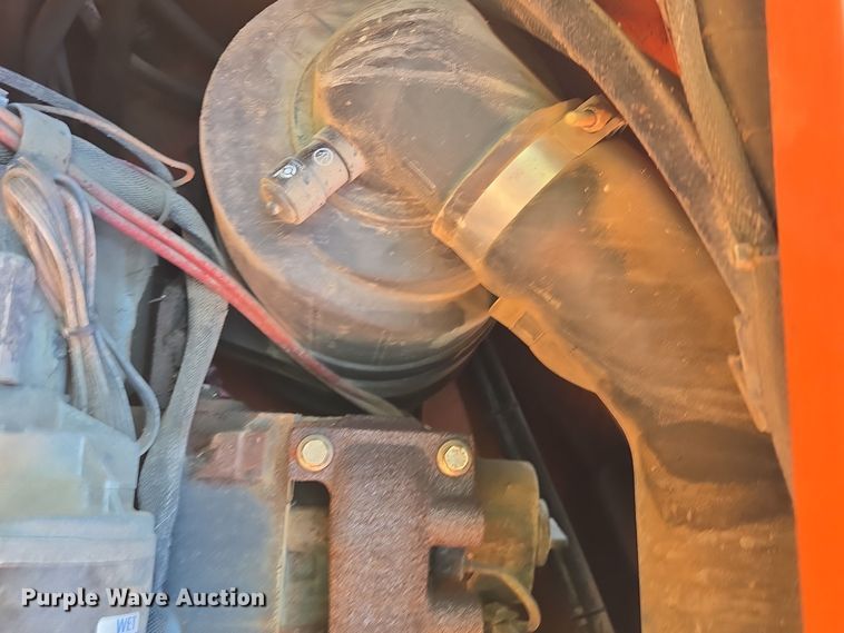 image for item EQ3686 2006 Sky Trak 8042 telehandler