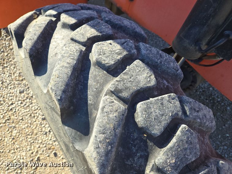 image for item EQ3686 2006 Sky Trak 8042 telehandler