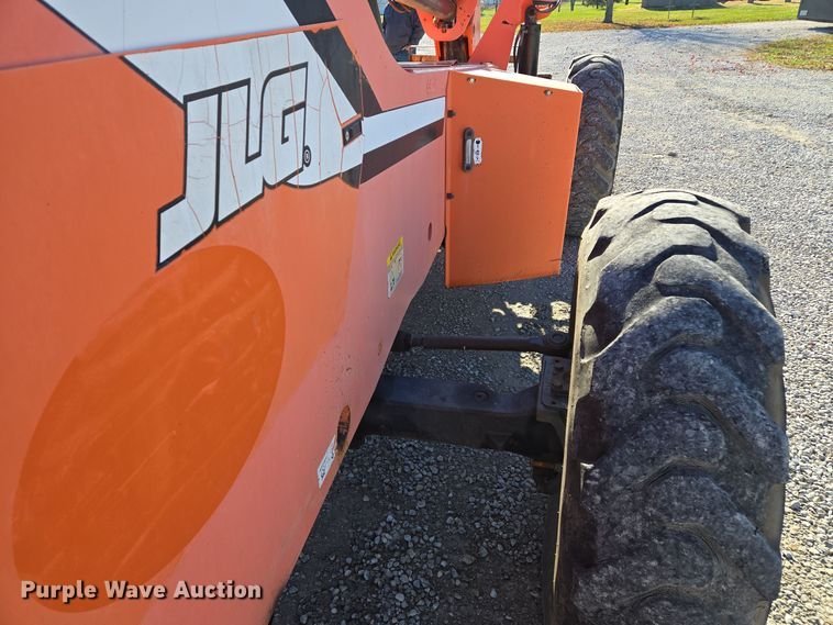 image for item EQ3686 2006 Sky Trak 8042 telehandler