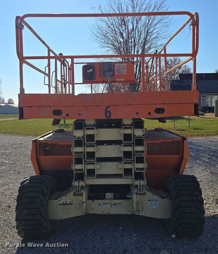 image for item EQ3687 2007 JLG 4394RT scissor lift