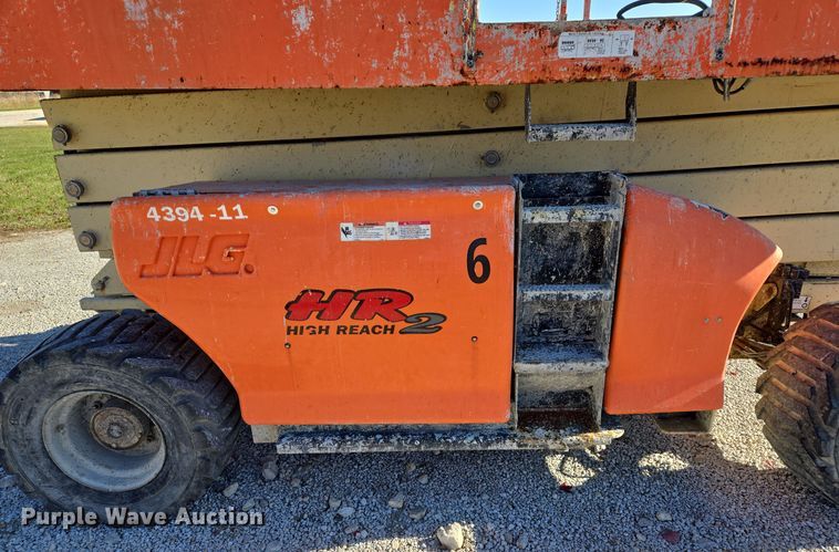 image for item EQ3687 2007 JLG 4394RT scissor lift